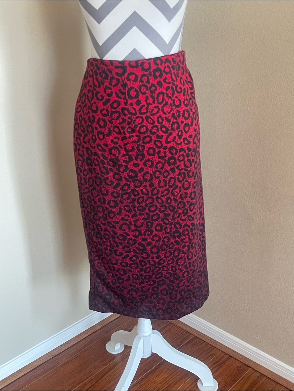 Cato Red and Black Leopard Pencil Skirt - Size: 16W